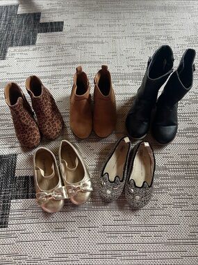 Girls size 9 boots (shoes) for fall